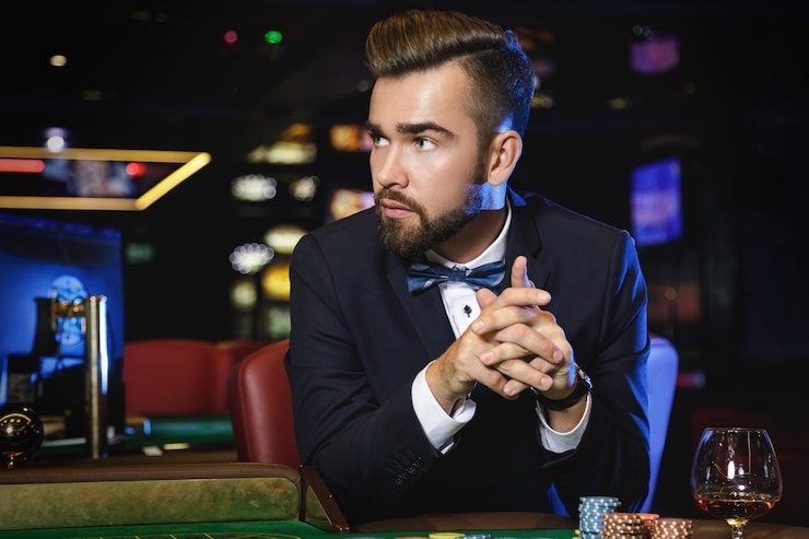 Studio live roulette manadototo dengan dealer, roda roulette, dan antarmuka taruhan